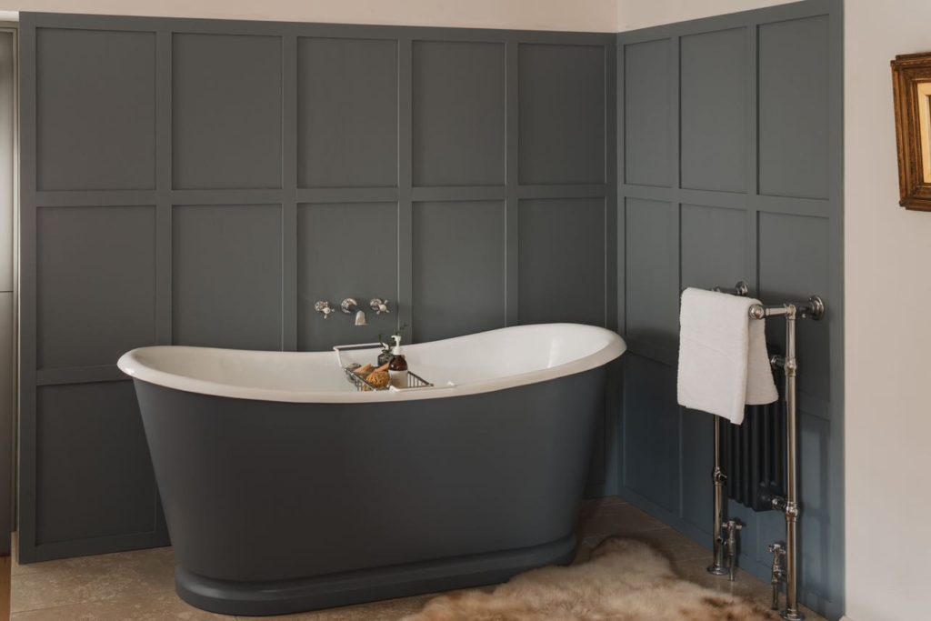 Bathroom panelling